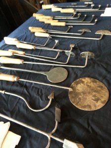 Surgeon_tools