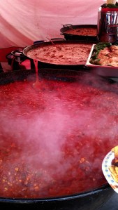 Chilly con carne at Mango Rays stand in the three biggest pans we have ever seen