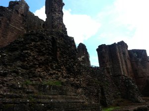 Closer look at the walls and one of the damaged towers