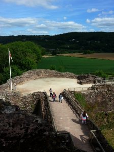 Tourists at the Barbican entering the castle 