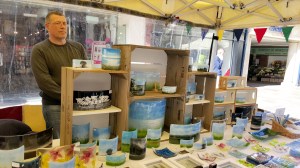 Wider angle - so you can see the entire stand.